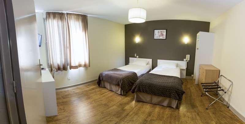 Brit Hotel Du Parc Niort Centre-Parking Gratuit Phòng bức ảnh