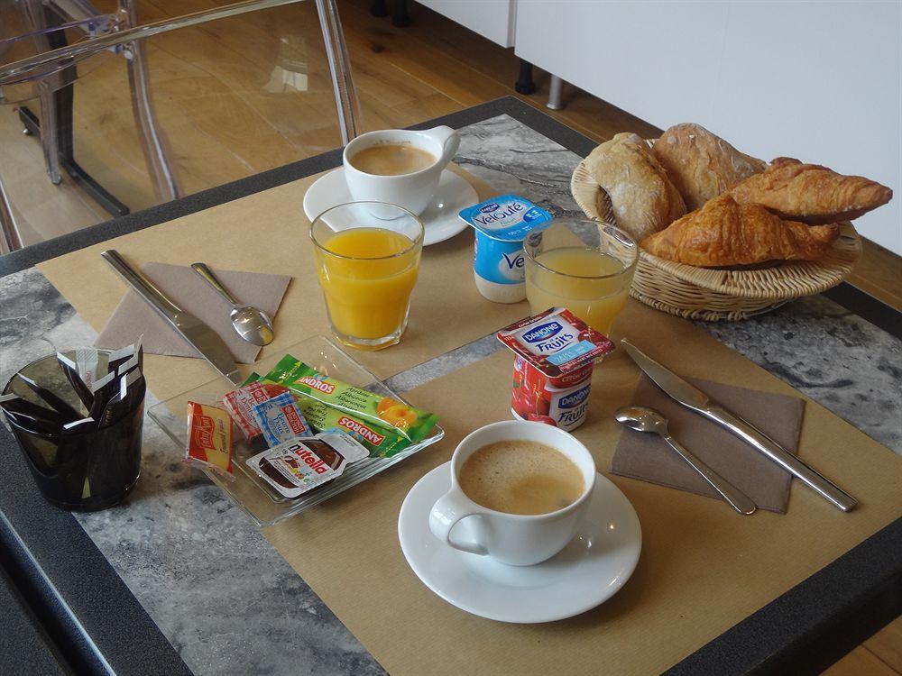 Brit Hotel Du Parc Niort Centre-Parking Gratuit Ngoại thất bức ảnh