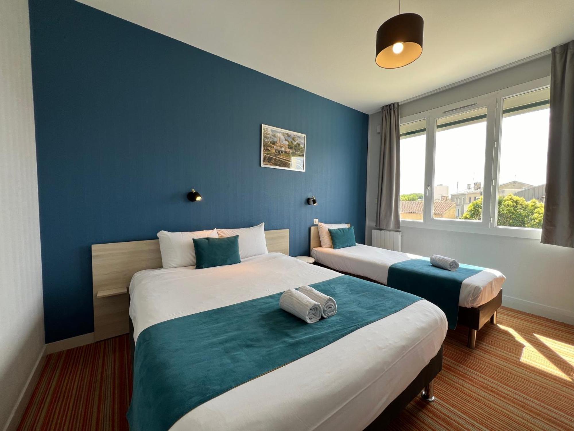 Brit Hotel Du Parc Niort Centre-Parking Gratuit Ngoại thất bức ảnh