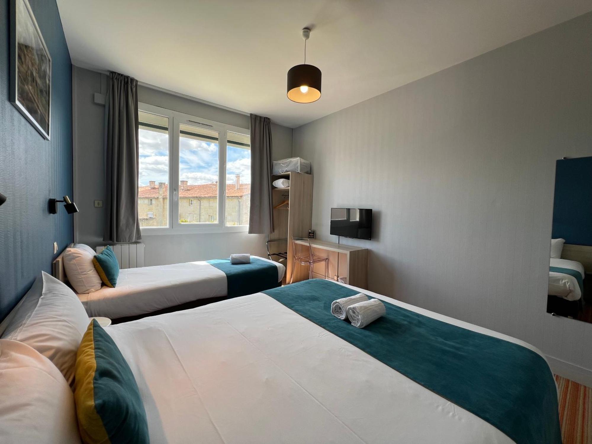 Brit Hotel Du Parc Niort Centre-Parking Gratuit Ngoại thất bức ảnh